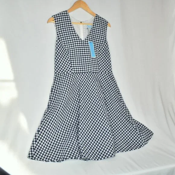 Draper James Women's Gingham Love Circle Dress in Color Nassau Navy Size 12
